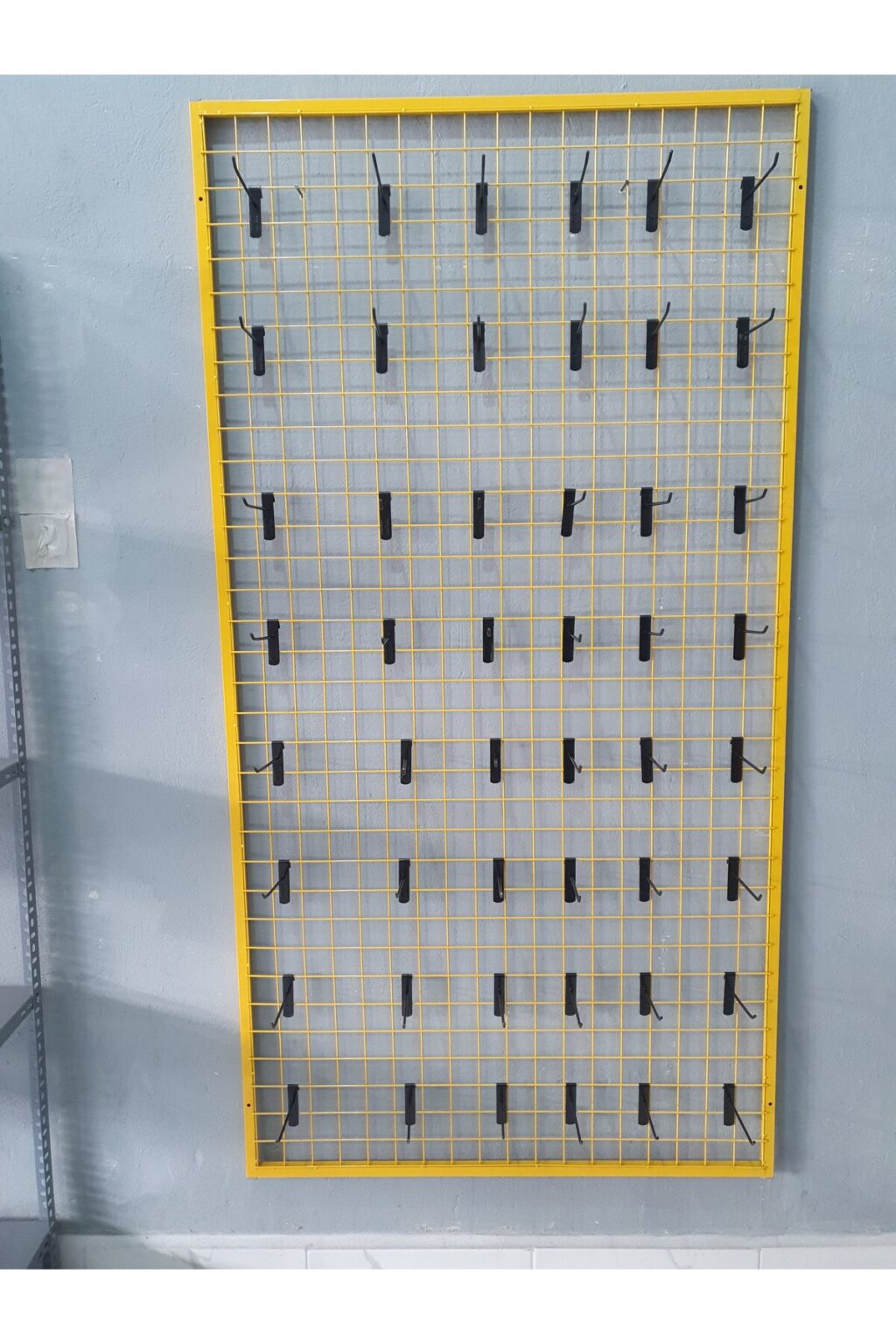 100x200 CM TEL PANO 5X5 SIK TELLİ DUVARA MONTE 50 ADET 20 CM KANCA DAHİL RENK:KROM SARI - Görsel 2